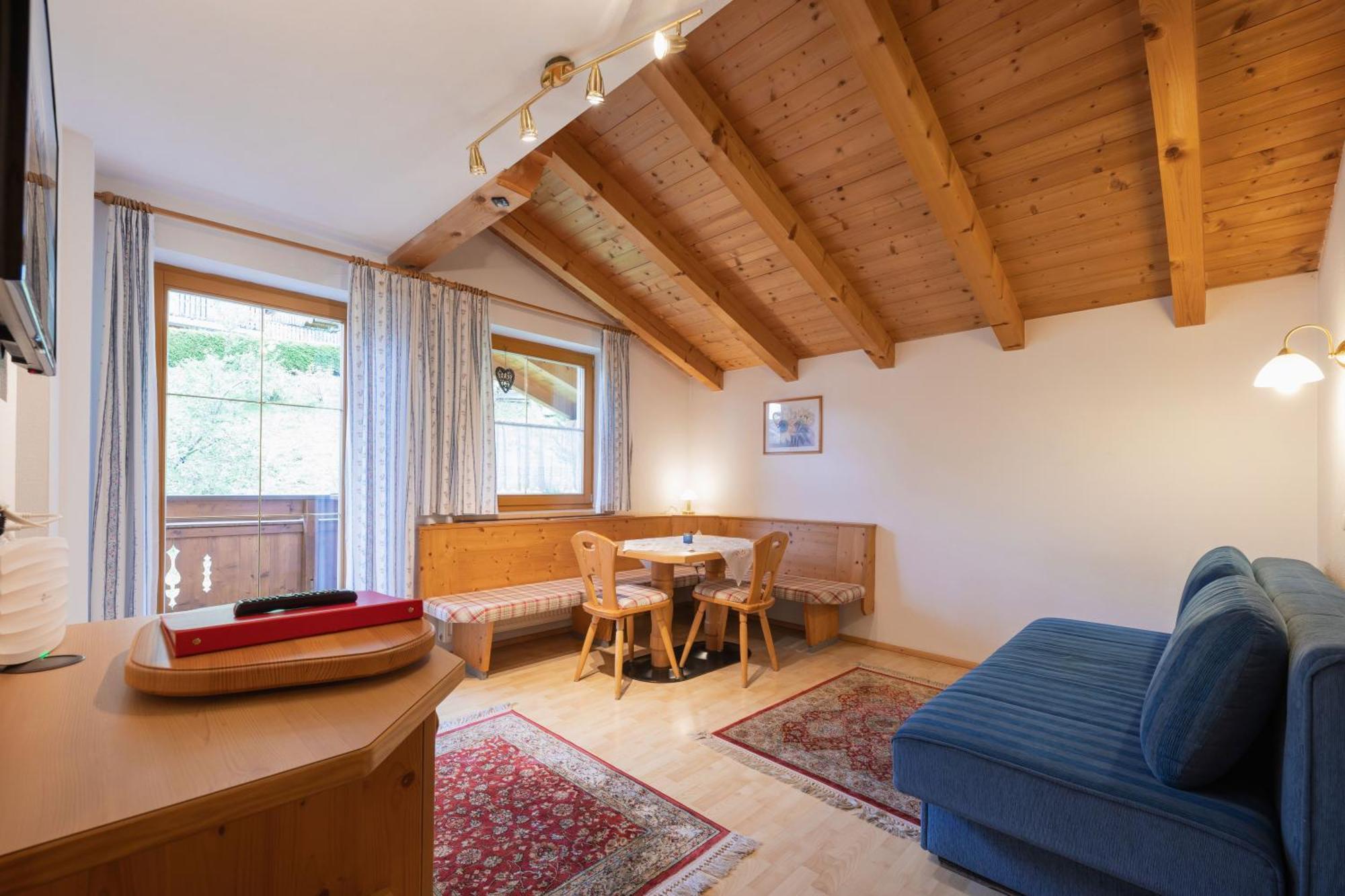 Haus Bergzauber Apartment Neustift im Stubaital Exterior photo
